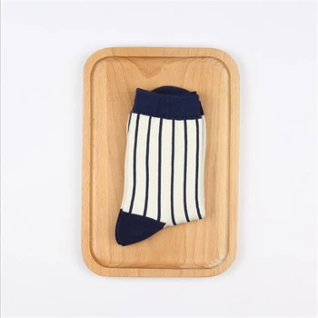 1 Pár Japonských Mreže A Vertikálne Pruhy Harajuku Ženy/Muži Móda Príčinné Ponožky Jeseň Zima Klasické Čierne A Biele Ponožky