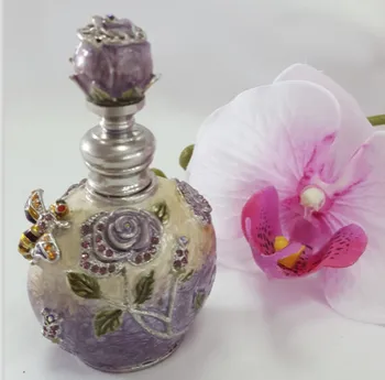 10 ml Parfém Esenciálny Olej Vintage Naplniteľné Fľaše Kovové Ruže Kvet Sklo Prázdneho Kontajnera Prenosné Darček Domáce Dekorácie#57003