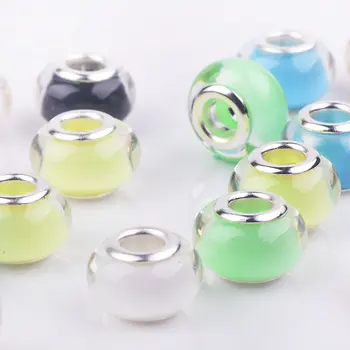 100ks SHEAUTY Korálky Živice Európskej Kúzlo Perličiek Kolo Náhodných Strieborný Tón Otvor Candy Farby Lacné Plastové Dištančné Charms