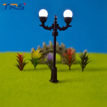 1;150 studená biela LED Osvetlenie miniatúrne lamppost dvakrát hlavu zmenšený model lampa na predaj