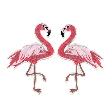 1pcs Flamingo Vtákov Vyšívané Záplaty Veľkosť pre Sušenie Bielizne Šiť Appliques pre Bundy Taška Topánky Nálepky, Odznaky cp1591