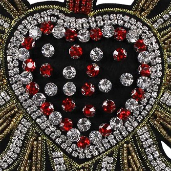 1piece Ručné Korálkové Krištáľové Srdce Kamienkami Dizajn Škvrny Šiť na Odznak Nášivka Oblečenie Zdobené Šitie Príslušenstvo TH579