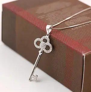 2017 hot predaj módnych lesklé crystal key dizajn 925 sterling silver dámy'pendant šperky, náhrdelníky darček k narodeninám