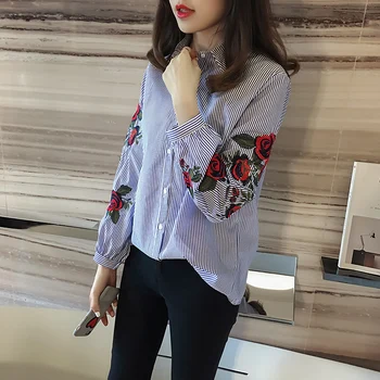 2017 Nové módne Sring Študent kórejský Štýl sladké Kvetinové Tričko Vyšívané Žena elegantné bežné ženy, blúzky, top 923B 30