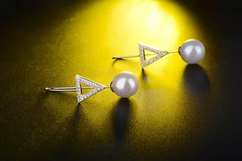 2017 nový príchod teplej predávať Trojuholník imitácia perly žena lesklé crystal 925 sterling silver dámy'stud náušnice šperky darček