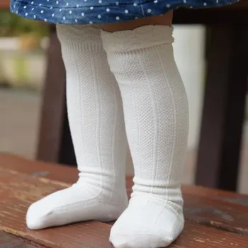 2017 Roztomilý Bavlna Detské Podkolienky Biele Čipky Baby Girl Ponožky Novorodenca Dlhé Trubice Chlapci Dievčatá Kolená Vysoké Ponožky Batoľa Leg Warmers
