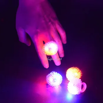 2018 Deti, Dospelých LED Blikajúce Svetlo Krúžok Blikať Jelly Prst Prstene, Šperky Darček Svietiť Strany Vianočné Firmware Nový Rok