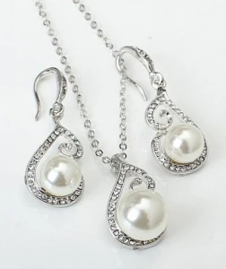 2018 Hot Vysoká Perlový náhrdelník náušnice šperky nastaviť jednoduché kórejský módne ženské nové clavicle náhrdelník reťazca Náušnice, Náhrdelník