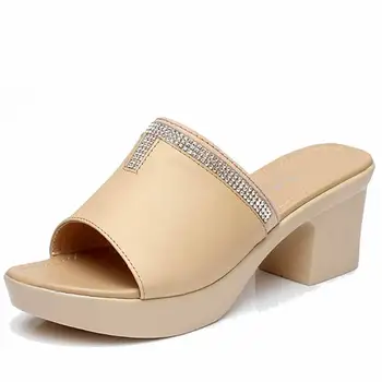 2018 lete ženy originálne kožené sandále žena bežné topánky, vysoké podpätky čerpadlá platformu papuče silné päty otvorené prst flip flops