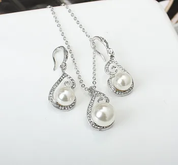 2018 Nové High Perlový náhrdelník náušnice šperky nastaviť jednoduché kórejský módne ženské nové clavicle náhrdelník reťazca Náušnice, Náhrdelník
