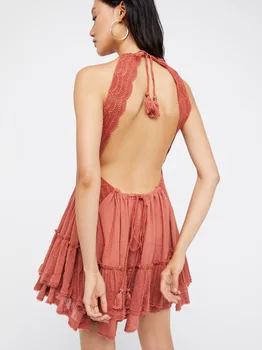 2018 ženy hot predaj sexy mini šaty tvaru backless plážové šaty boho skladaný princezná krátke šaty dovolenku vestidos čipky šaty