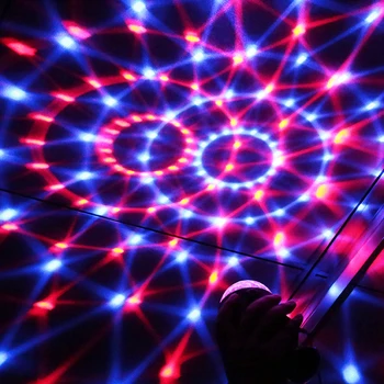 3W RGB Party Stage Svetlo, Zvuk Hudby Aktivovaný Rotujúce Magic Ball Projektor Diaľkové Ovládanie Tanec Disco Svetlá pre DJ KTV Bar