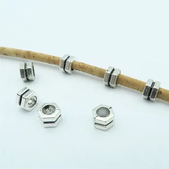 40 Ks pre 3 mm kolo kožené Antique Silver malé korálky šperky dodávky šperky hľadanie D-5-3-44