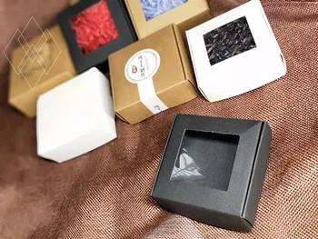50pcs biela skladacia papierové krabice kraft s pvc okien čierne remeslo svadobné koláčiky box balenie darčekové kartónové krabice, balík