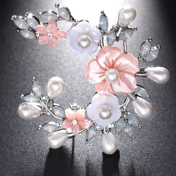 56mm Módne kvety crystal shell brošňa kolíky šatkou šatku pracky lady pearl Vysoko kvalitné ženské šperky príslušenstvo milovníkov