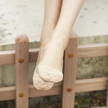 5pairs=10pcs Leto, Jeseň Čipky Ženy Loď Ponožky Ultratenké Neviditeľné Priedušná Sexy Dámy Ponožky Pohodlné Bavlnené Ponožky Meias