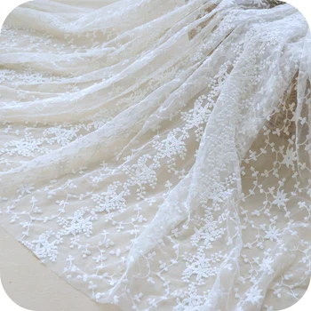 Biela Oka žakárové výšivky, čipky a tylu tkaniny sukne diy plavidlá, svadobné šaty, oblečenie, príslušenstvo-ZZJ