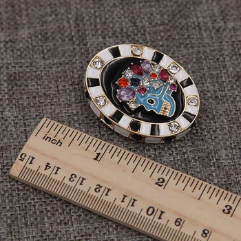 Biely Smalt Oválne Lebky Brošňa Pin Crystal Drahokamu Geometrický Tvar Unisex Odev Vintage Módne Šperky Príslušenstvo