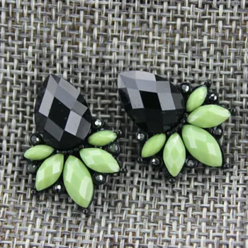 Doprava zadarmo módne jewelryFashionable žena zelená rastlina black stud earringsDesigner šperky factory