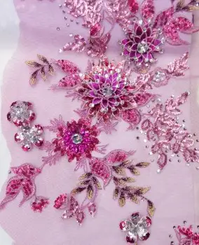 Elegantné handwork kvetinové výšivky flitrami 3D čipky textílie s kamienkami a kryštály pre svadobné šaty Nový príchod