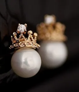 Európske A Americké Módne Šperky Imitácia Krištáľové Náušnice Ol Temperament Koruny Imitácia Pearl Náušnice Veľkoobchod Ženy