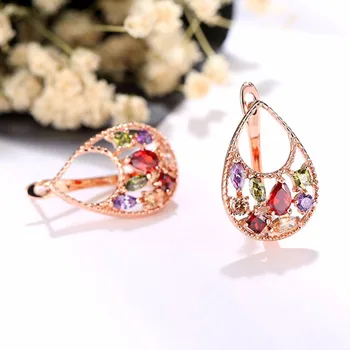 FYM Módne luxusné Rose Gold Color Crystal Zirconia Hoop Náušnice Boho Drahokamu Piercing Šperkov Pre Ženy Strany