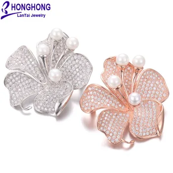 HONGHONG 2017 Cubic zirconia Pearl Flower Brošne Vysoko Kvalitné dámska móda Brošňa Svadobné Šaty, Šperky, Doplnky