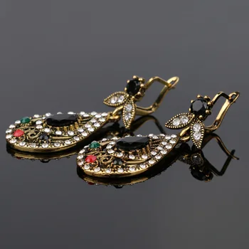 Jedinečný Zlato 3 Ks Vintage India Šperky Sady Hot Predaj Crystal Duté Z Geometrických Vyhlásenie Náhrdelník Náramky Náušnice Nastaviť
