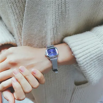 Jednoduché dámske módne hodinky námestie dial dizajn z nehrdzavejúcej ocele oka kapela ženy hodinky 2018 BGG retro žena quartz hodiny dary