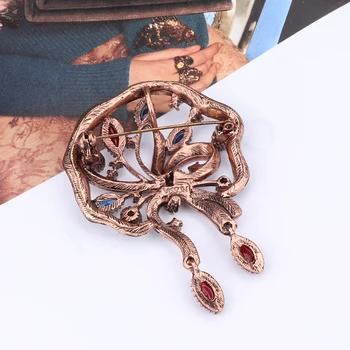 Kinel Crystal Kvet Brošňa Starožitné Zlata Vintage Šperky, Módne Živice Strany Brošňa Oblečenie, Doplnky, Šperky 2017 Nové