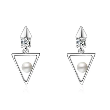 Kreatívne Geometrické Jednoduché Trojuholník 925 Sterling Silver Šperky Imitácia Perly Temperament Lady Lumbálna Stud Náušnice SE427