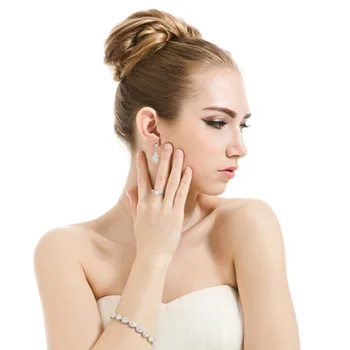 LUOTEEMI Model Lady Módne Mosadz Šperky, Svadobné Biele CZ Kameň Prispôsobiť Krúžok pre Ženy Bieleho Zlata-Farebná Svadobné Kapely