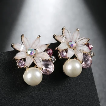 Meyfflin Kvet Stud Náušnice pre Ženy Príslušenstvo 2018 Brincos Vintage Simulované Crystal Pearl Náušnice Ženské Módne Šperky
