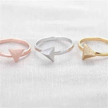 Móda exkluzívne trojuholník prstene Zlato-farebné krúžky pre ženy, veľkoobchod
