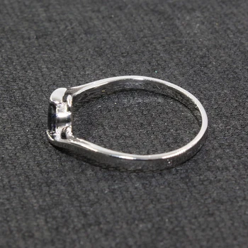 Móda zapojenie strieborné prstene jednoduchý dizajn prírodných sapphire krúžok reálne pečiatkou 925 silver veľkoobchodná cena od sapphire baňa