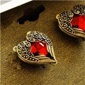 Módne Šperky Pre Ženy Milujú Náušnice Srdce Červené Hlavný Kameň Crystal Earing Stud Náušnice Retro Staré Šperky, Doplnky E0117