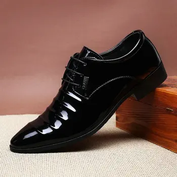Najlacnejšie Pracovné Office topánky mens lakovanej kože Oxfords business svadobné čierne topánky šnurovacie Ukázal prst kožené byty AB-23