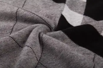 Najnovšie jesenné módne argyle vzor mužov tvaru cashmere sveter vesta