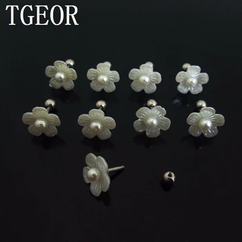 Novo 1 pár 16G biely kvet Pearl tragus piercing ucha stud