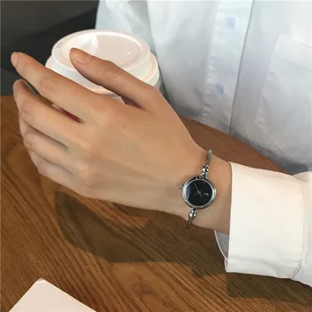 Nové dámske módne náramok hodiniek minimalistický štýlový náramok na zápästie ženy quartz hodinky 2018 BGG značky jednoduché zlato žena hodiny