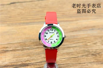 Nový prišli deti cartoon ružová a zelená dial quartz hodinky malý študent vysokej kvality jednoduchý dizajn kožené hodiny darček hodinky