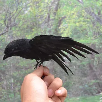 Plastové pena & perie Vrana vták 18x15cm šíri krídla Black Crow Halloween prop Ručné umenie model hračky,dekorácie, darčekové w5536