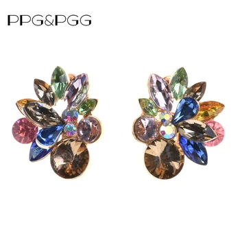 PPG&PGG 2017 Nový Príchod Klasické Kvet Dizajn Retro Crystal Stud Náušnice Elegantné Ženy Piercing, Náušnice, Módne Šperky
