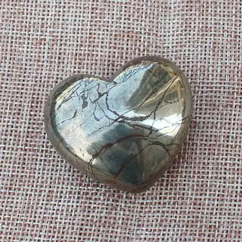 Prírodné Pyritom kamenné srdce tvar, Dekorácie,40-65mm