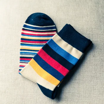 Pánske farebné pruhy ponožky najnovší dizajn populárne pánske ponožky 5 PÁROV PRUHOVANÉ PONOŽKY VYHOVOVALI MÓDNY NÁVRHÁR FAREBNÉ BAVLNA