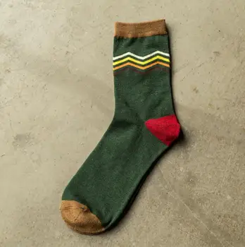 Pánske ponožky Britský Štýl Prúžok Spájať Gradient Farby značky elite Priedušná dlhé bavlnené ponožky pre Happy mužov veľkoobchod ponožky