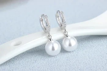 RUOYE Módne Ženy Visieť Náušnice 10 mm Simulované Perla Strieborné Luxusné Crystal Drop Náušnice Šperky Pre Ženy