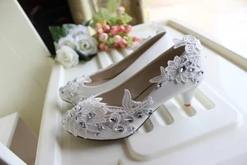 Stredný náklon biele čipky kamienkami svadobné topánky ženy ručné plus veľkosti striebro, kamene plus veľkosti nevesty čerpadlá topánky