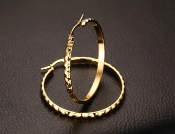 Z nehrdzavejúcej Ocele Osobnosti Veľké Kruhy Hoop Náušnice Pre Ženy Móda Zlata-farebná Šperky Bijoux Trendy Výkaz Náušnice