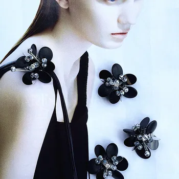 čierny kvet drahokamu patch apliques de roupa crystal drahokamu nášivka šiť na škvrny na oblečení para vestuario
